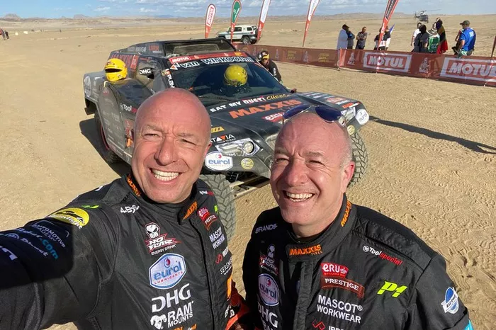 #347 Jefferies and Maxxis Dakar Team: Tim Coronel, Tom Coronel