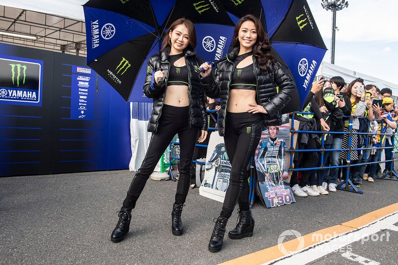Грид-герлз команды Yamaha