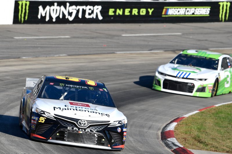 Matt DiBenedetto, Leavine Family Racing, Toyota Camry Toyota Express Maintenance