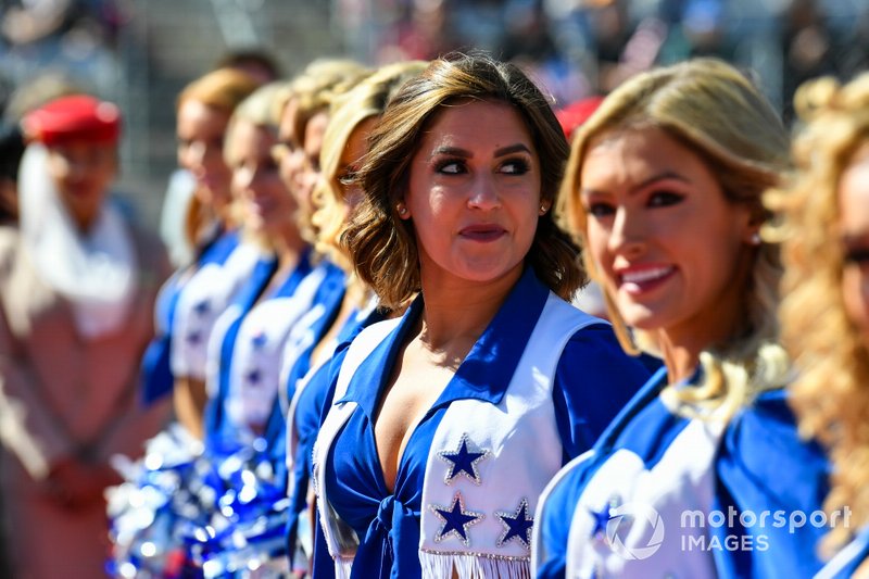 The Dallas Cowboys Cheerleaders entertain the crowds