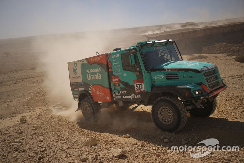 #517 Team De Rooy IVECO: Albert Llovera, Ferran Marco Alcayna, Marc Torres