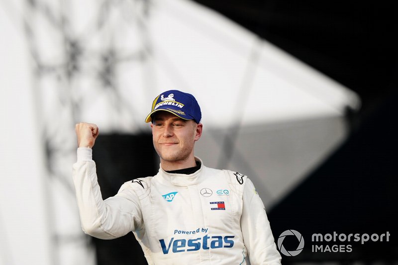 Stoffel Vandoorne, Mercedes Benz EQ, festeggia sul podio