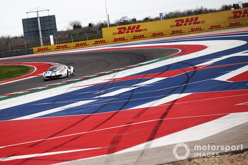 #70 MR Racing Ferrari 488 GTE: Motoaki Ishikawa, Olivier Beretta, Kei Cozzolino