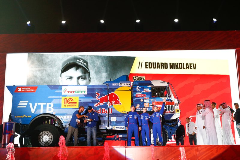 #500 Team KAMAZ Master: Eduard Nikolaev, Evgenii Iakovlev, Vladimir Rybakov