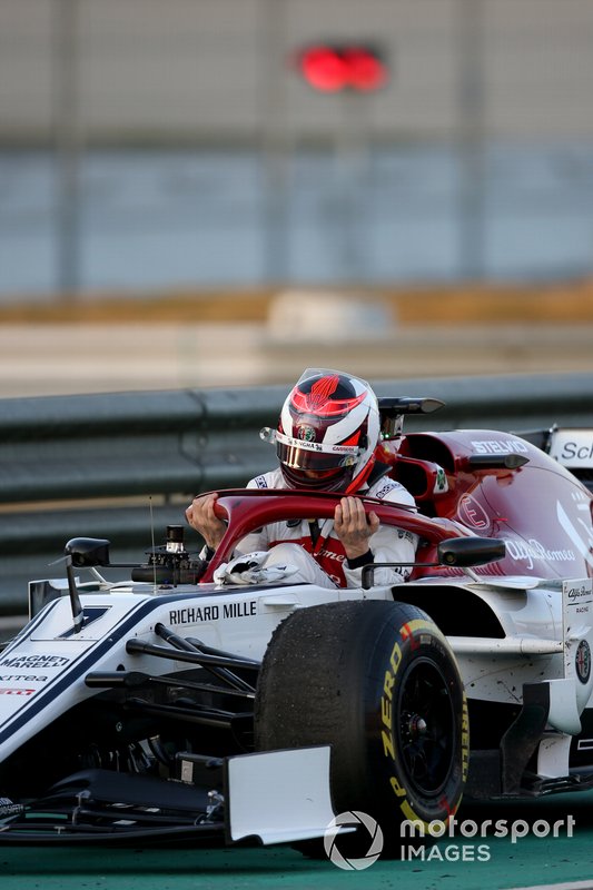 Kimi Raikkonen, Alfa Romeo Racing stops on track