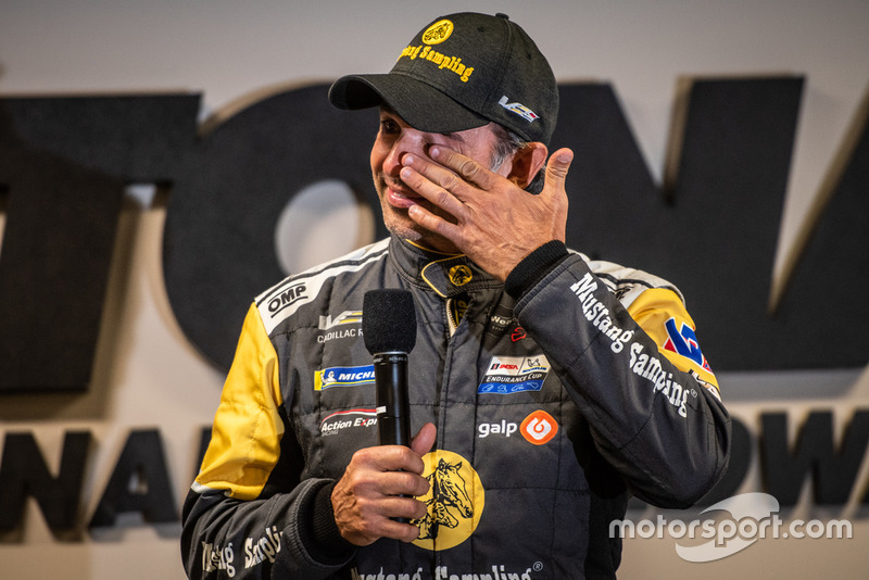Homenagem a Christian Fittipaldi antes das 24 Horas de Daytona