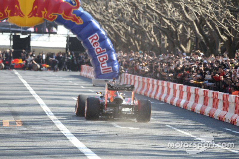 Red Bull Tokyo Gösteri Sürüşü