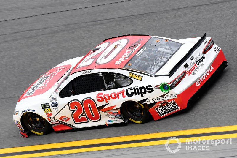 28. Erik Jones, Joe Gibbs Racing, Toyota Camry Sport Clips