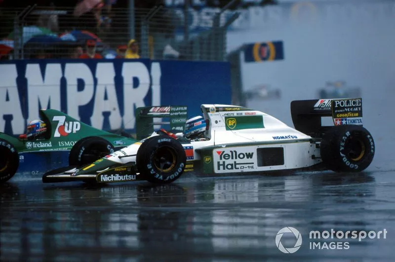LOTUS 2LV+ (Gen.1) 美品！ 美しきF1マシン：2年半にわたって活躍……日本メーカーのエンジンも載せ