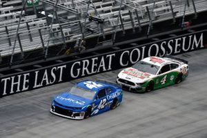 Kyle Larson, Chip Ganassi Racing, Chevrolet Camaro Credit One Bank and Kevin Harvick, Stewart-Haas Racing, Ford Mustang Hunt Brothers Pizza