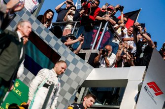 Podyum: 2. Lewis Hamilton, Mercedes AMG F1, yarış galibi Valtteri Bottas, Mercedes AMG F1, 3. Max Verstappen, Red Bull Racing