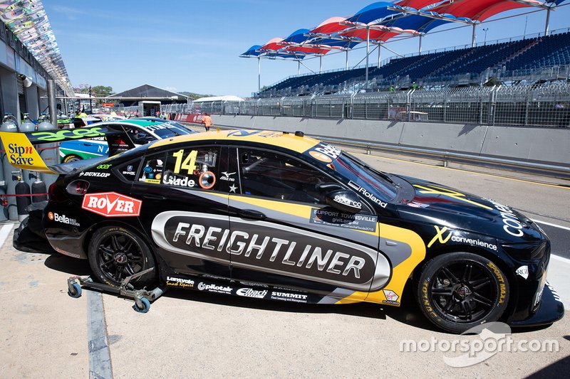 Brad Jones Racing: Тим Слейд, Holden ZB Commodore №14