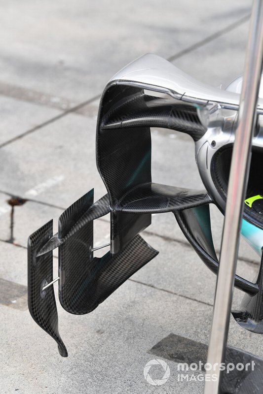Mercedes AMG F1 W10 parçaları