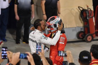 Yarış galibi Lewis Hamilton, Mercedes AMG F1, 3. Charles Leclerc, Ferrari