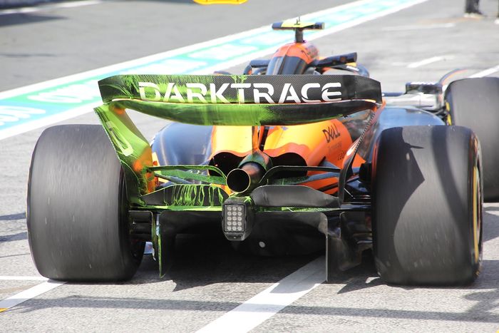 McLaren MCL38 trasero