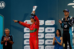 Podium: deuxième place Lucas di Grassi, ABT Schaeffler Audi Sport