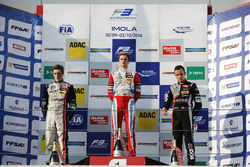 Rookie Podium: Joel Eriksson, Motopark Dallara F312 Volkswagen; Ralf Aron, Prema Powerteam Dallara F312 Mercedes-Benz; Anthoine Hubert, Van Amersfoort Racing Dallara F312 Mercedes-Benz
