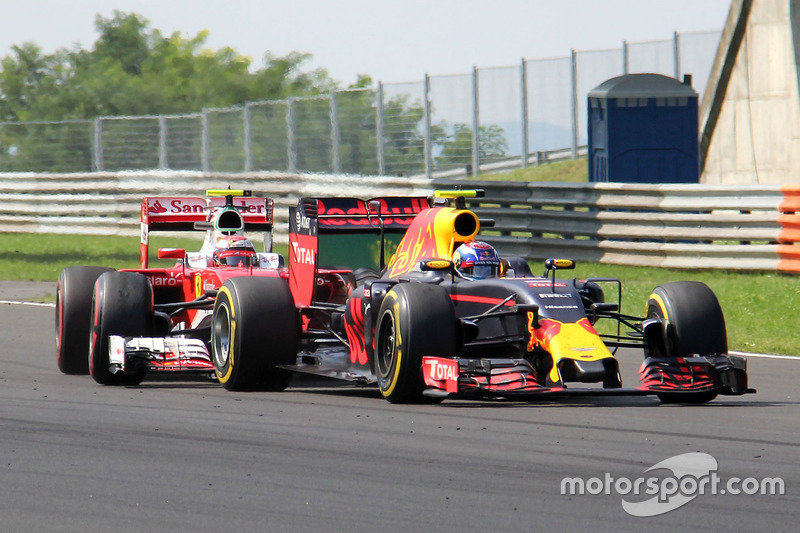 Max Verstappen, Red Bull Racing RB12, Kimi Raikkonen, Ferrari SF16-H