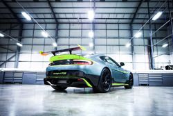 Aston Martin Vantage GT8