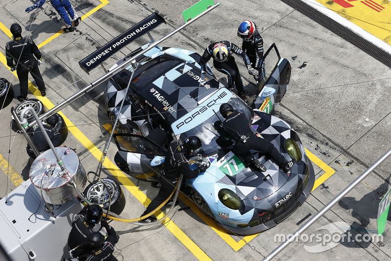 #77 Dempsey Proton Competition, Porsche 911 RSR: Richard Lietz, Michael Christensen