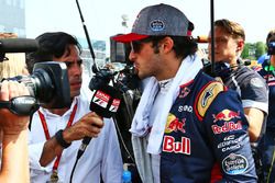 Carlos Sainz Jr, Scuderia Toro Rosso en la parrilla