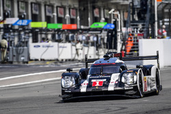 #1 Porsche Team Porsche 919 Hybrid: Timo Bernhard, Mark Webber, Brendon Hartley