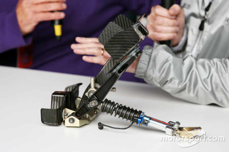 Des pédales d'une F1 GP du Canada Photos Formule 1