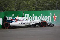 Felipe Massa, Williams FW38 crashed in the first practice session