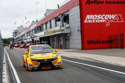 Gabriele Tarquini, LADA Sport Rosneft, Lada Vesta