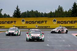 Tiago Monteiro, Honda Racing Team JAS, Honda Civic WTCC; Rob Huff, Honda Racing Team JAS, Honda Civic WTCC; Norbert Michelisz, Honda Racing Team JAS, Honda Civic WTCC