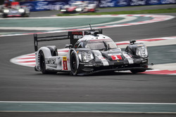 #1 Porsche Team Porsche 919 Hybrid: Timo Bernhard, Mark Webber, Brendon Hartley