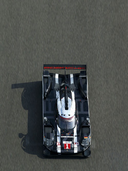 #1 Porsche Team, Porsche 919 Hybrid: Timo Bernhard, Mark Webber, Brendon Hartley
