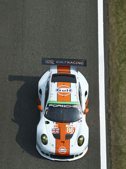 #86 Gulf Racing, Porsche 911 RSR: Michael Wainwright, Adam Carroll, Ben Barker