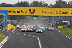 Start action, Marco Wittmann, BMW Team RMG, BMW M4 DTM and Jamie Green, Audi Sport Team Rosberg, Aud