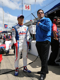 Takuma Sato, A.J. Foyt Enterprises Honda with A.J. Foyt IV