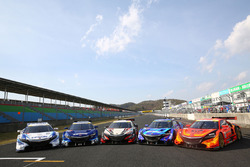 NSX CONCEPT-GT group photo