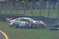 Accident pour James Golding, Garry Rogers Motorsport Volvo