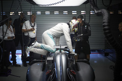 Lewis Hamilton, Mercedes AMG F1 W07 Hybrid