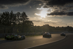 #48 Murphy Prototypes, Oreca 03R Nissan: Ben Keating, Jeroen Bleekemolen, Marc Goossens; #86 Gulf Ra