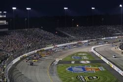 Start: Denny Hamlin, Joe Gibbs Racing Toyota leads