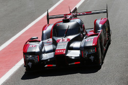 #8 Audi Sport Team Joest Audi R18 e-tron quattro: Lucas di Grassi, Loic Duval, Oliver Jarvis