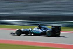 Lewis Hamilton, Mercedes AMG F1 W07 Hybrid