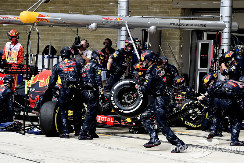 Daniil Kvyat, Scuderia Toro Rosso STR11