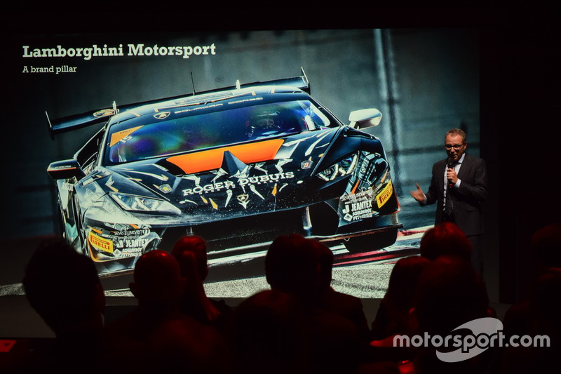 Presentazione Lamborghini Huracan ST EVO