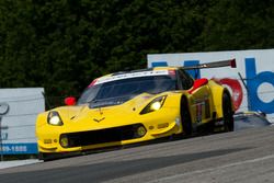 #3 Corvette Racing Chevrolet Corvette C7.R: Antonio Garcia, Jan Magnussen