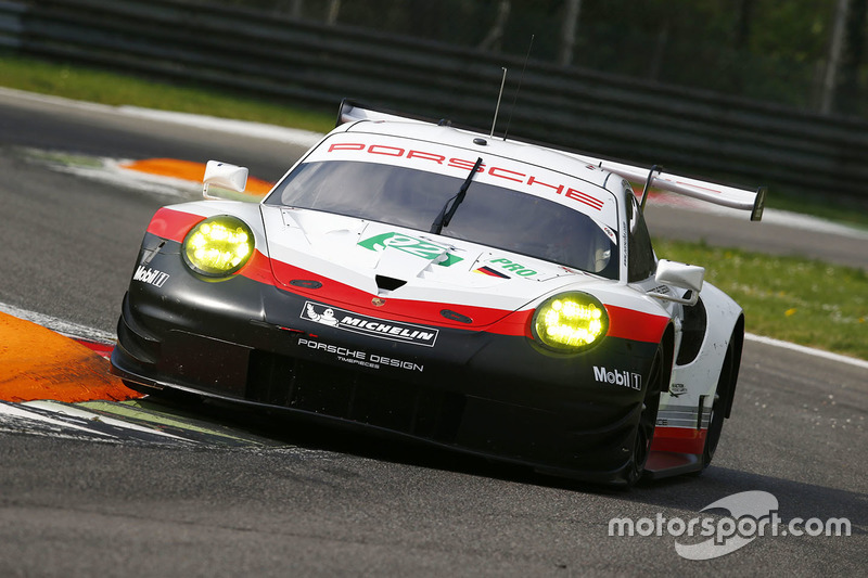 #92 Porsche Team Porsche 911 RSR: Michael Christensen, Kevin Estre