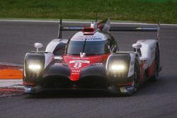 #8 Toyota Gazoo Racing, Toyota TS050 Hybrid: Anthony Davidson, Nicolas Lapierre, Kazuki Nakajima