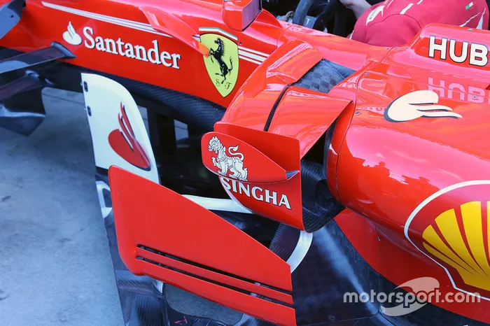 Ferrari SF70H: Seitenkasten