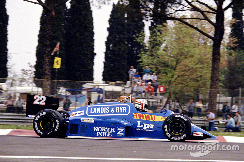 #22: Gabriele Tarquini, Osella FA1G, Alfa Romeo