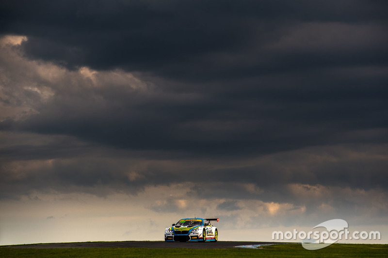 8. #100 BMW Team SRM BMW M6 GT3: Steve Richards, James Bergmuller
